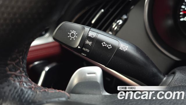 Kia Stinger 2023 — photo 36