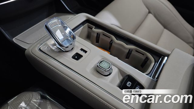 Volvo XC90 2026 — photo 12