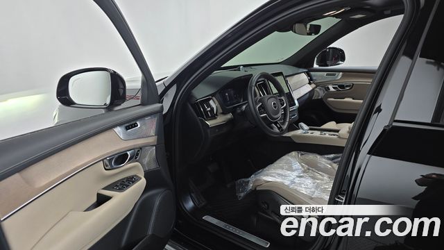 Volvo XC90 2026 — photo 13