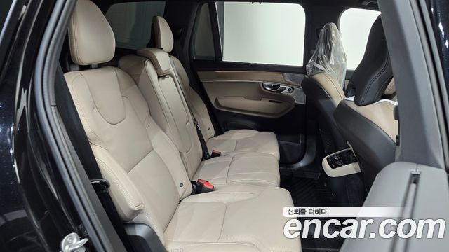 Volvo XC90 2026 — photo 17