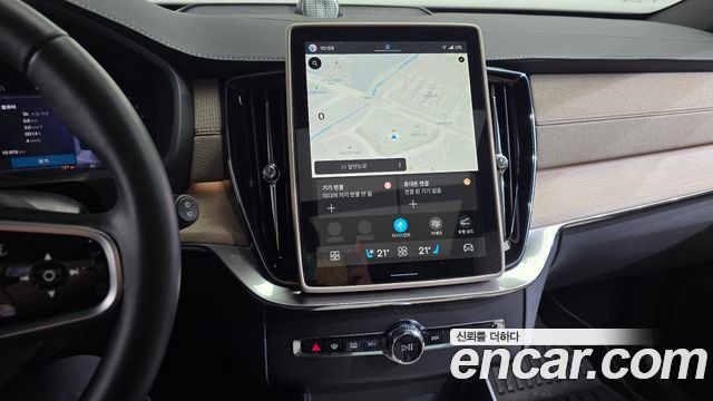 Volvo XC90 2026 — photo 18