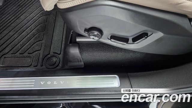 Volvo XC90 2026 — photo 29
