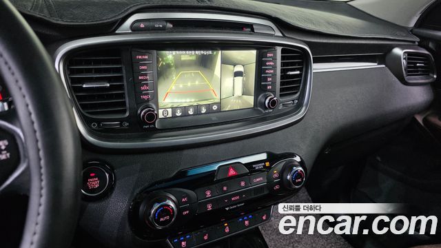 Kia Sorento 2016 — photo 22