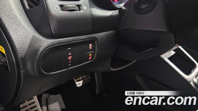 Kia K3 2017 — photo 23