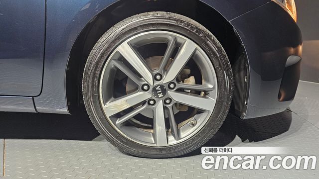 Kia K3 2017 — photo 7