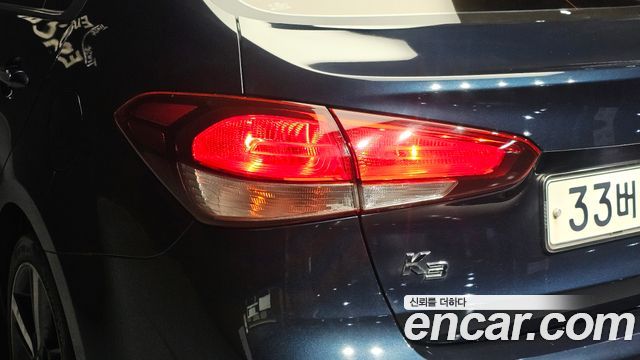 Kia K3 2017 — photo 9