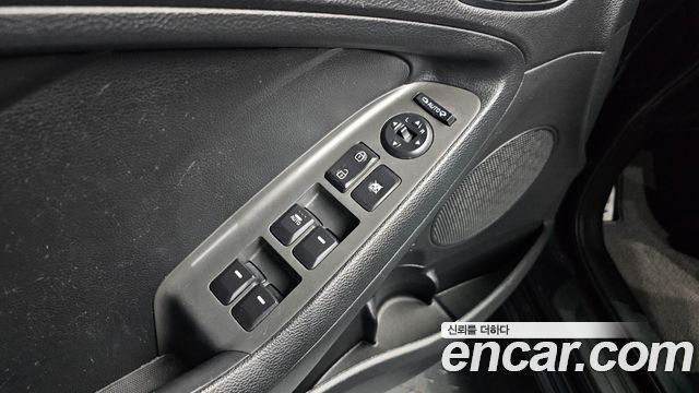 Kia K3 2017 — photo 27