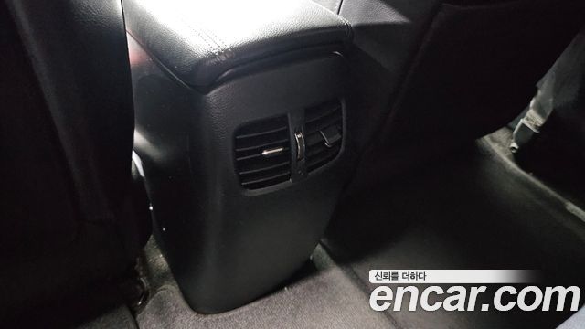 Kia K3 2017 — photo 30
