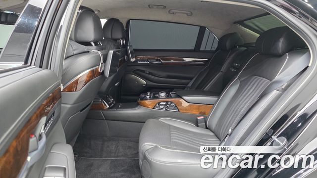 Genesis EQ900 2016 — photo 13