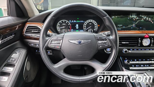 Genesis EQ900 2016 — photo 14
