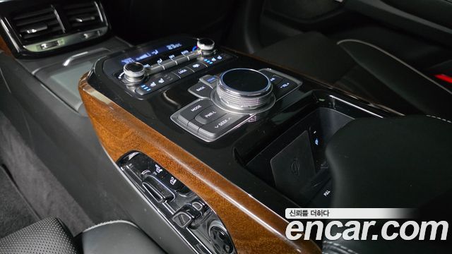 Genesis EQ900 2016 — photo 19