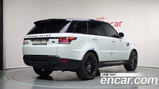 Land Rover Range Rover Sport 2015 — photo 2