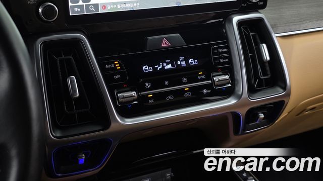 Kia Sorento 2022 — photo 24