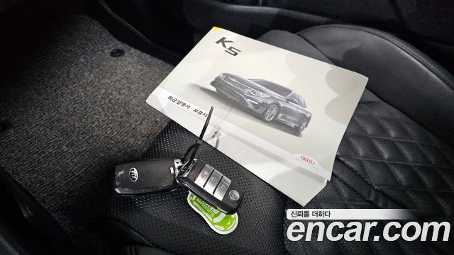 Kia K5 2019 — photo 22