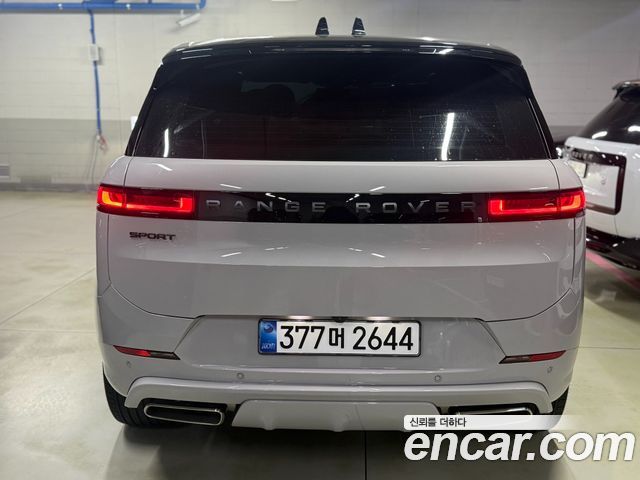 Land Rover Range Rover Sport 2026 — photo 2