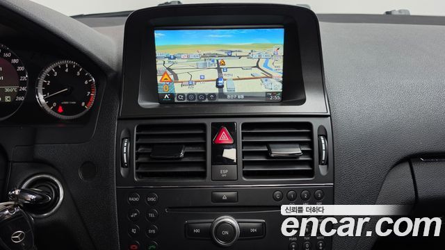 Mercedes-Benz C-Class 2009 — photo 14