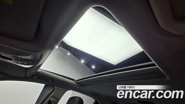 Mercedes-Benz C-Class 2009 — photo 19