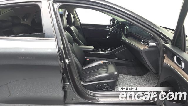 Kia K5 2022 — photo 10