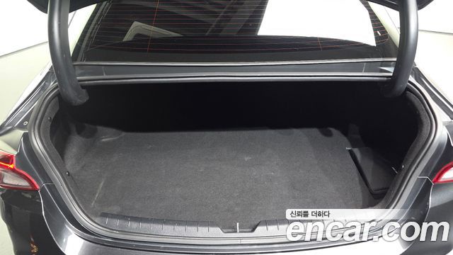 Kia K5 2022 — photo 20
