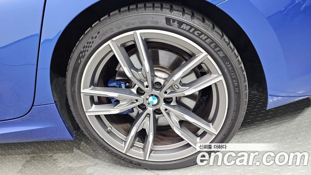 BMW 3-Series 2022 — photo 7