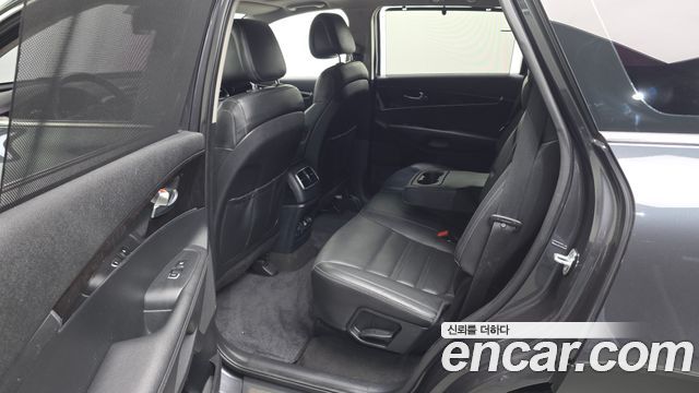 Kia Sorento 2016 — photo 18