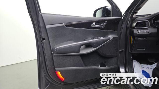 Kia Sorento 2016 — photo 14