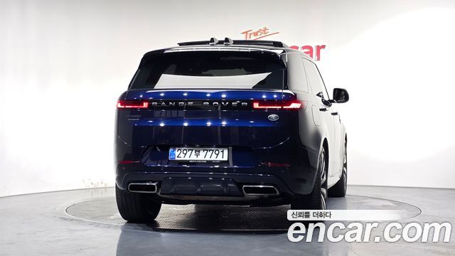 Land Rover Range Rover Sport 2023 — photo 4