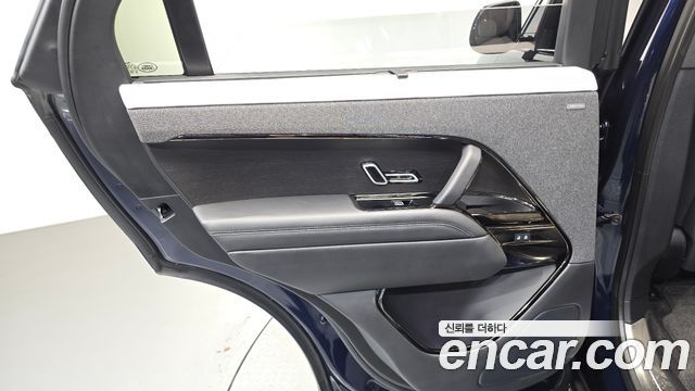 Land Rover Range Rover Sport 2023 — photo 15