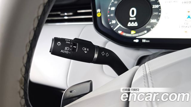 Land Rover Range Rover Sport 2023 — photo 30