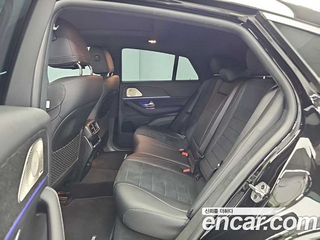 Mercedes-Benz GLE-Class 2023 — photo 12