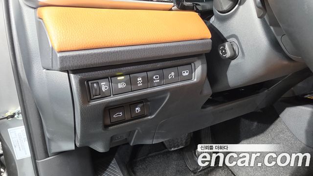 Toyota Camry 2025 — photo 28