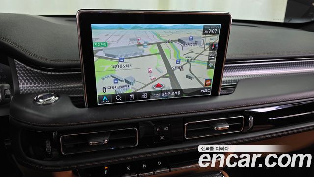 Lincoln Aviator 2022 — photo 19