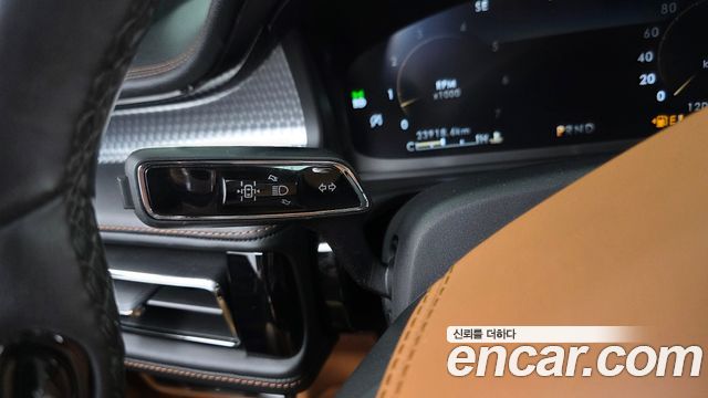 Lincoln Aviator 2022 — photo 27