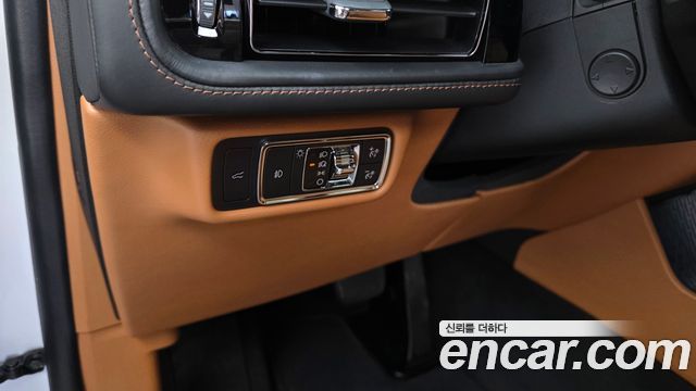 Lincoln Aviator 2022 — photo 32