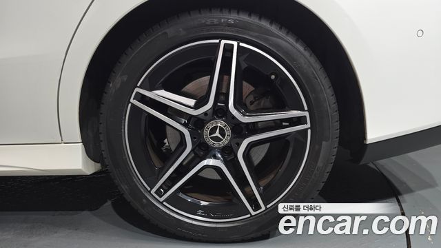 Mercedes-Benz CLA-Class 2020 — photo 7