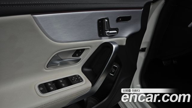 Mercedes-Benz CLA-Class 2020 — photo 14