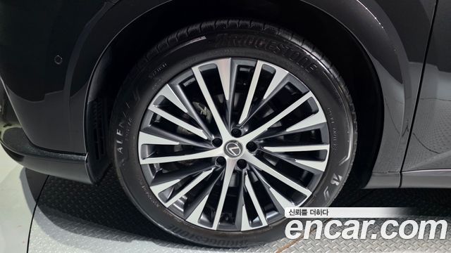 Lexus RX 2025 — photo 5