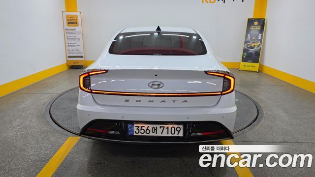 Hyundai Sonata 2022 — photo 4