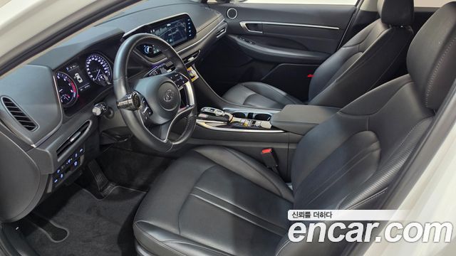 Hyundai Sonata 2022 — photo 11