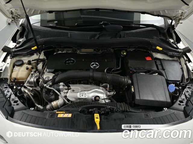 Mercedes-Benz GLA-Class 2020 — photo 6