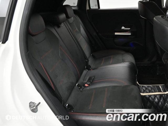 Mercedes-Benz GLA-Class 2020 — photo 12