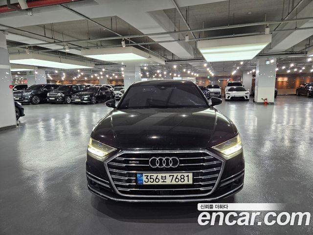 Audi A8 2021 — photo 1