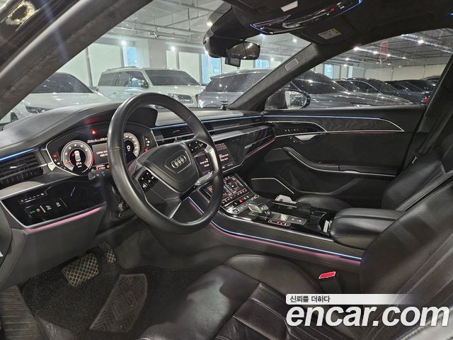 Audi A8 2021 — photo 4