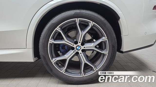 BMW X5 2026 — photo 7
