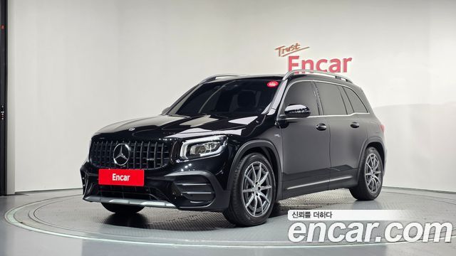 Mercedes-Benz GLB-Class 2023 — photo 1