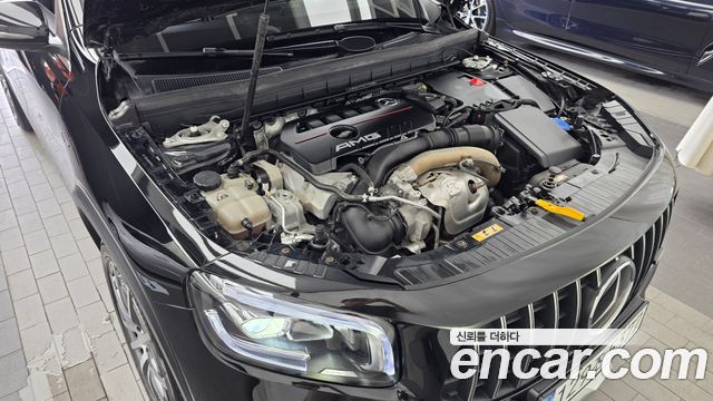Mercedes-Benz GLB-Class 2023 — photo 6