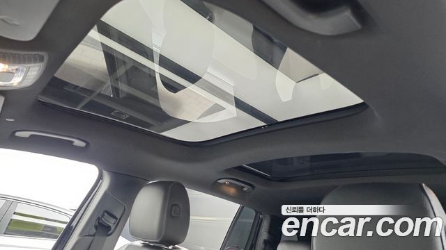 Mercedes-Benz GLB-Class 2023 — photo 23