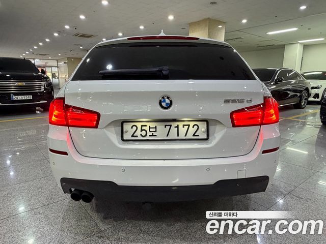 BMW 5-Series 2012 — photo 4
