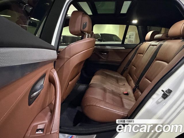 BMW 5-Series 2012 — photo 8