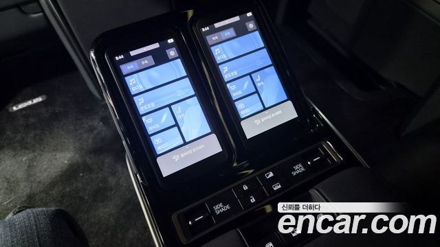 Lexus LM 2025 — photo 13